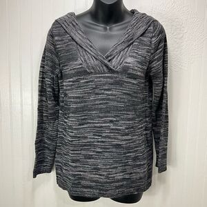 EDDIE BAUER sweater with hood